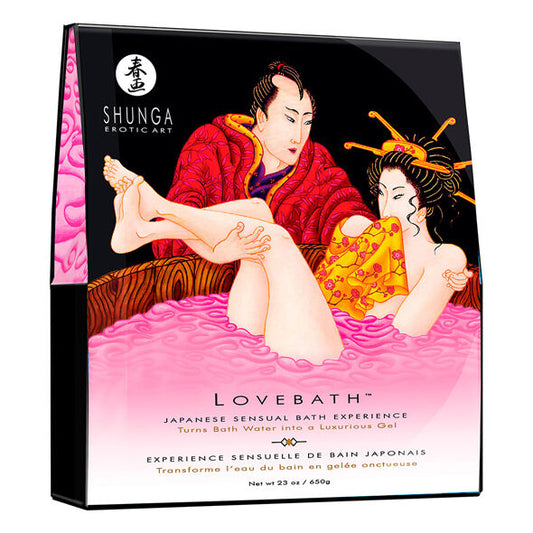 Shunga ama le tentazioni del bagno dell'oceano